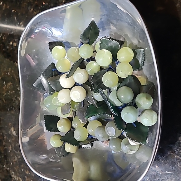 10 Green 💚 vintage jade and soapstone grape clusters - Picture 12 of 12